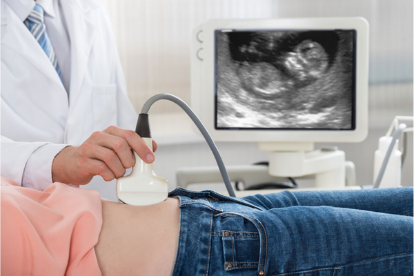 Những thông tin gì có thể thu được từ kết quả siêu âm ở những tuần đầu của thai?
